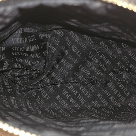 Steve Madden Floral Black Crossbody Bag W/ adjustable strap - Picture 5 of 5